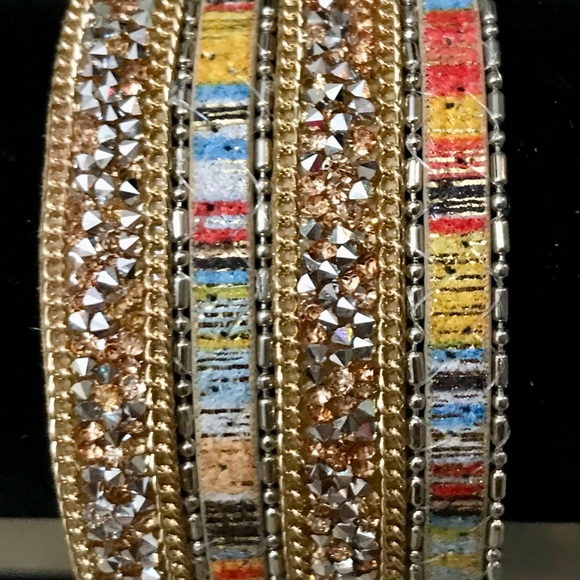 MULTICOLORED STONE CUFF - Picture 2 of 9